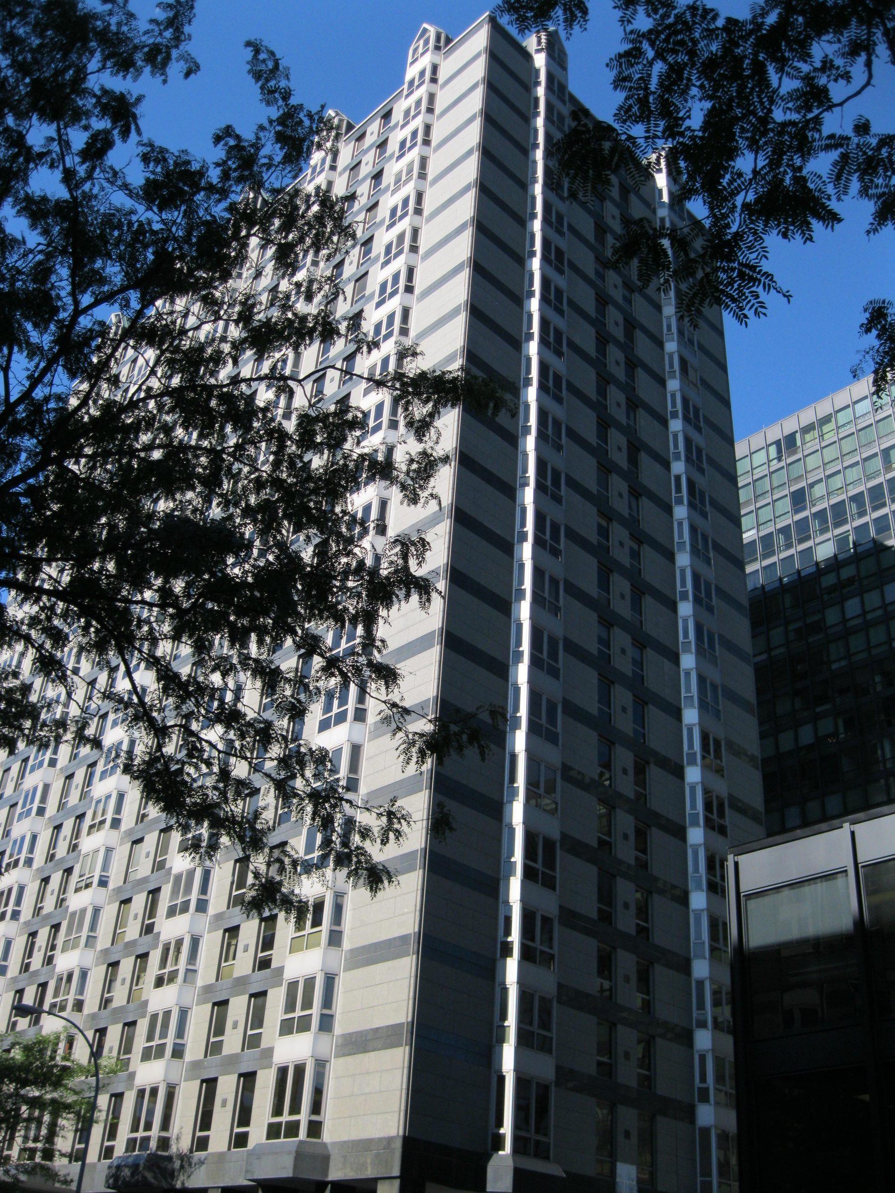 Chateau Westmount Square
